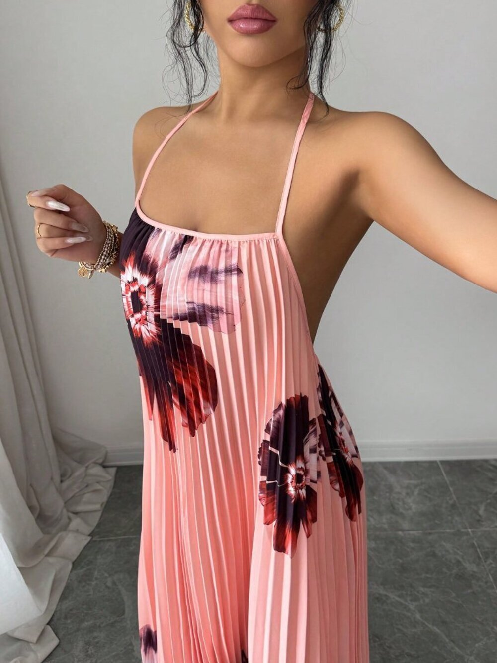 Multicolor Sexy Loose-Fit Pleated Sleeveless Women's Maxi Dress - Picture 3 of 6